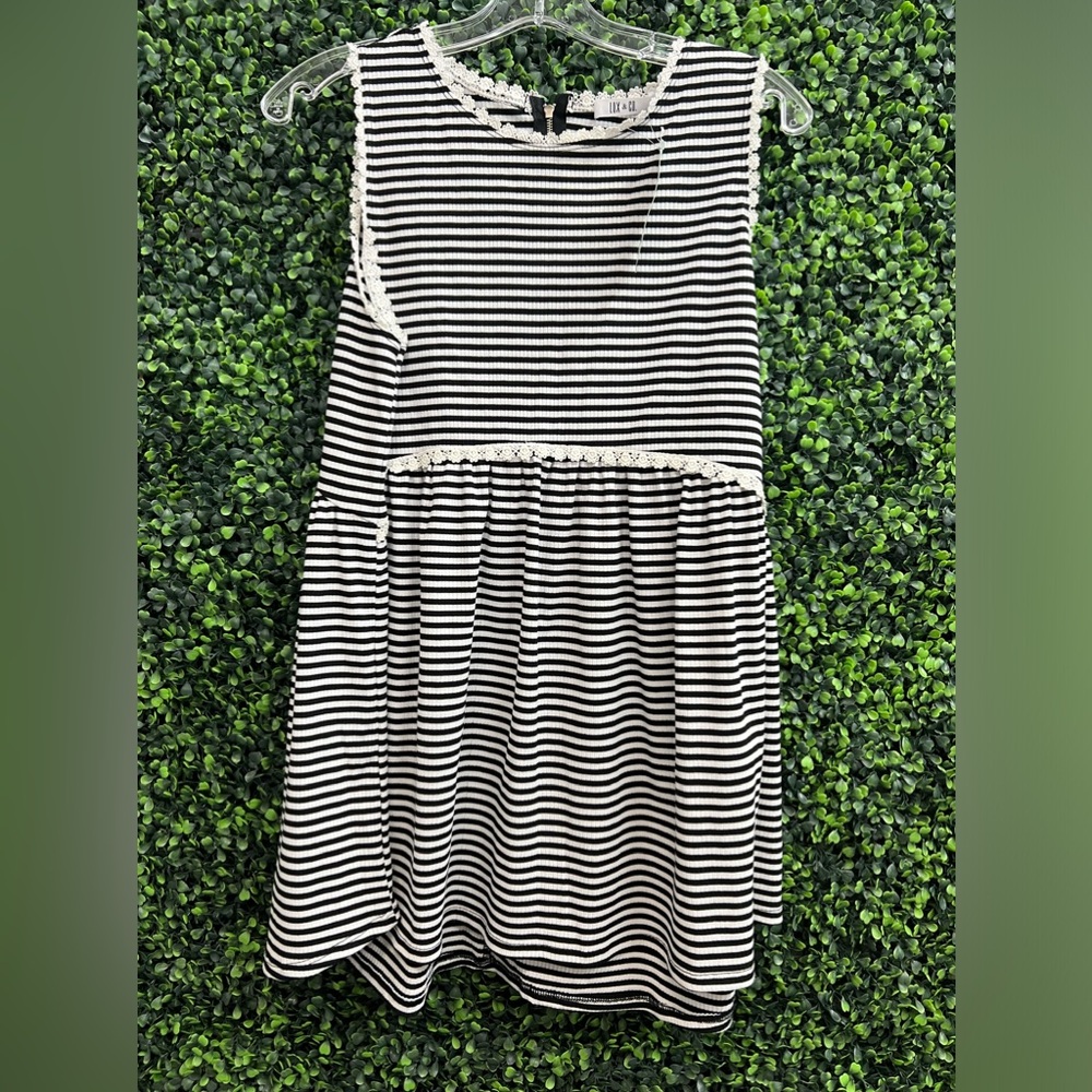 LUX & Company Stitchfix Maternity Top
